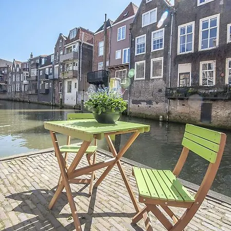 Nocleg ze śniadaniem Blom Aan De Gracht 4*