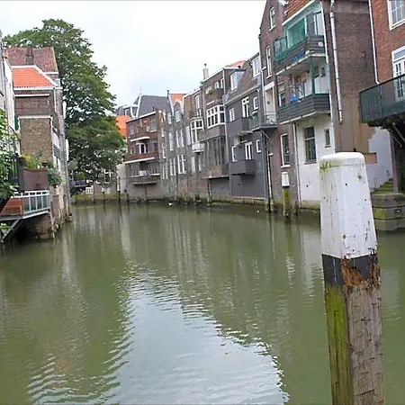 Bed & Breakfast Blom Aan De Gracht Dordrecht