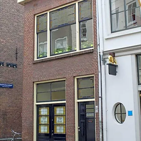 Bed & Breakfast Blom Aan De Gracht Dordrecht