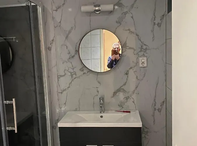 布洛姆安德格拉施酒店 住宿加早餐酒店