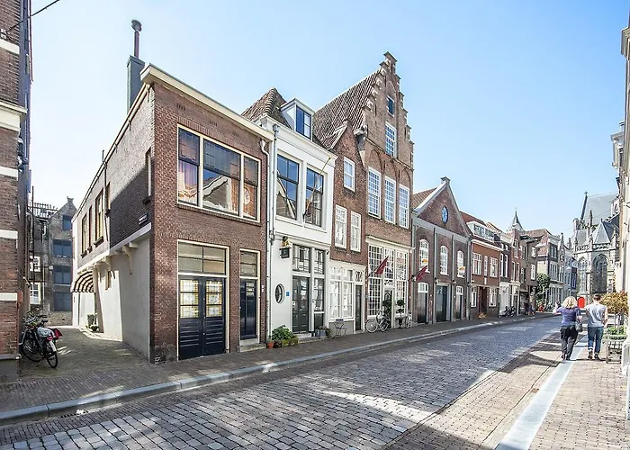 Blom Aan De Gracht Отель типа 