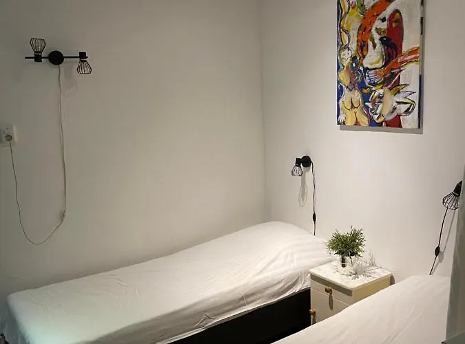 Blom Aan De Gracht 4* Дордрехт